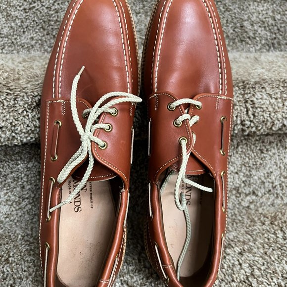 Allen Edmond Men\'s Tan Leather Lace-ups